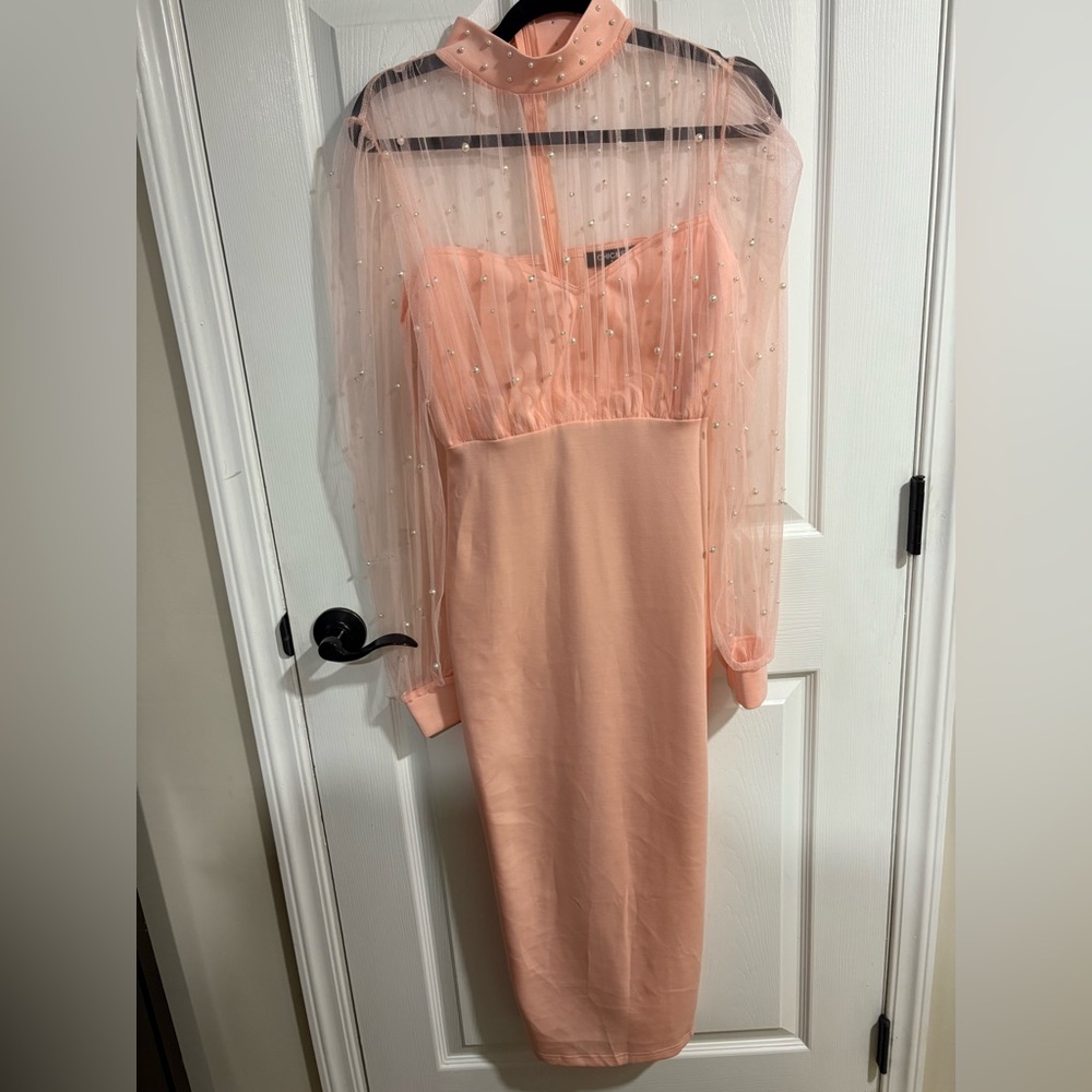 CHIC ME  Dress with Pearl Detail